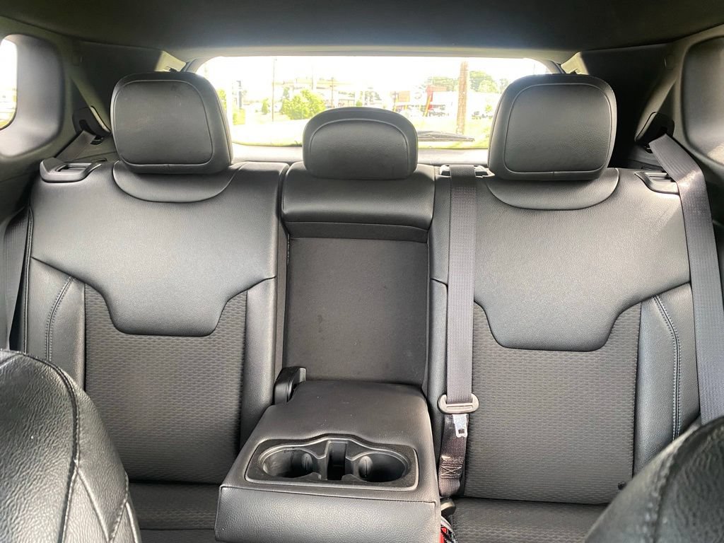 Used 2024 Jeep Compass Latitude AWD/4WD image 25