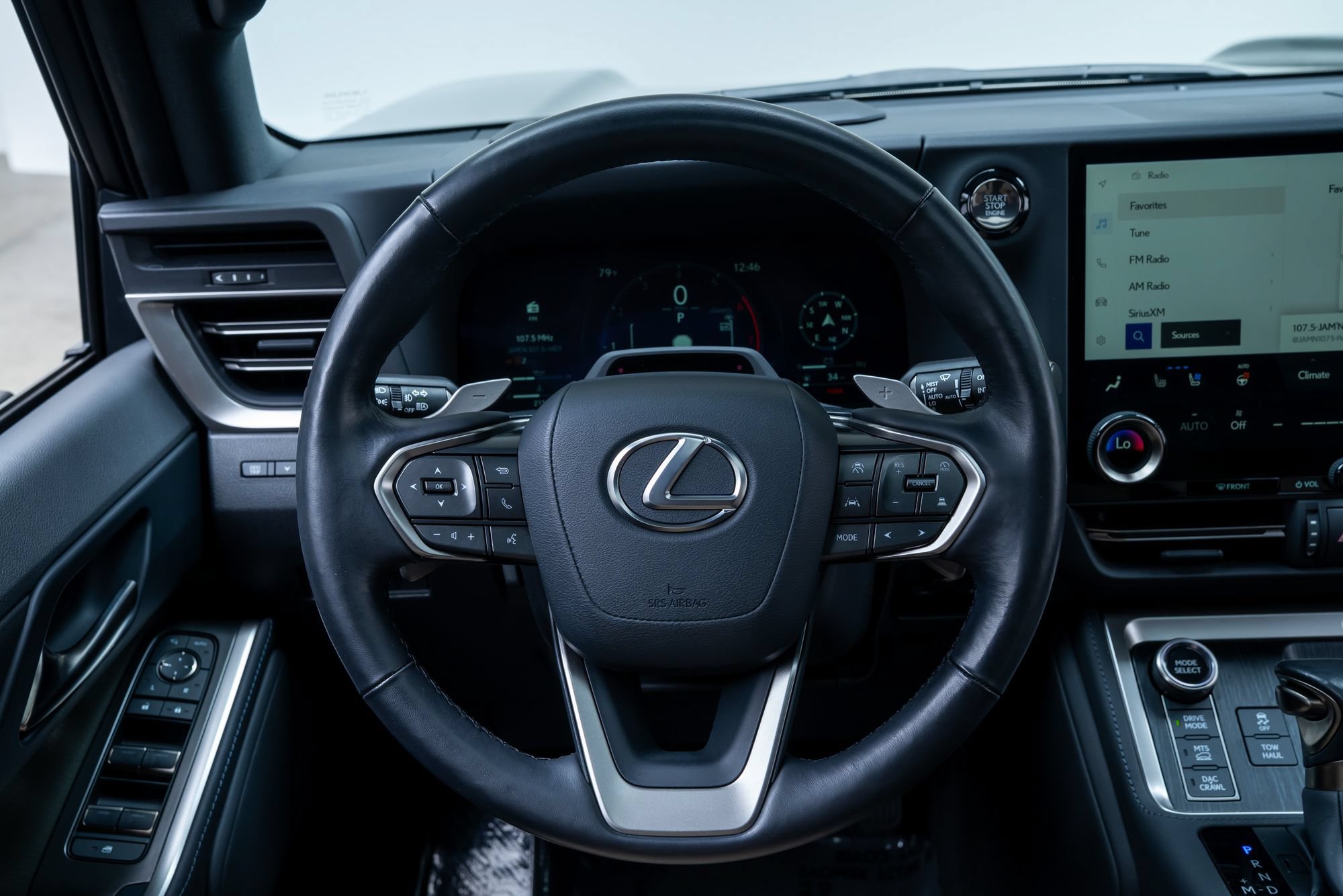Used 2024 Lexus GX 550 AWD/4WD image 11