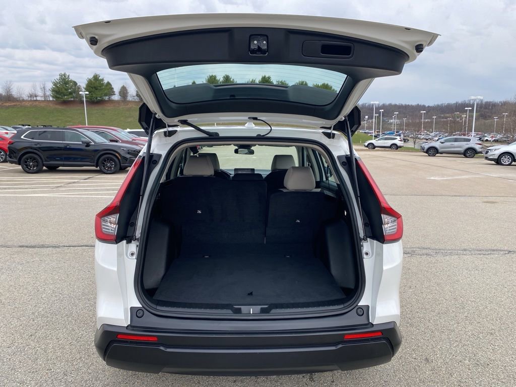Used 2023 Honda CR-V LX image 16