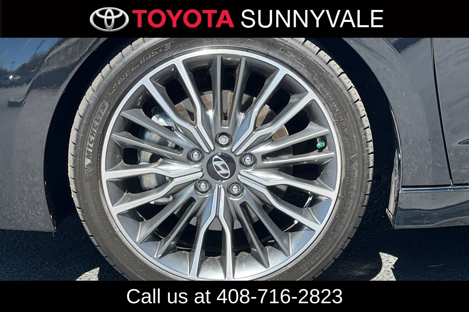 Used 2018 Hyundai Elantra Sport w/ Cargo Package image 12