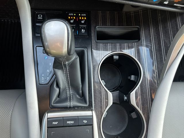 Used 2020 Lexus RX 450h AWD w/ Luxury Package image 17