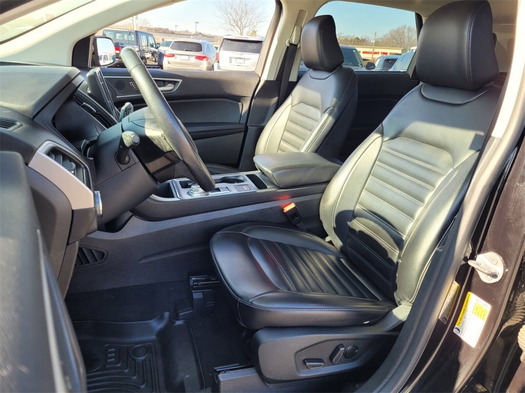 Used 2022 Ford Edge SEL image 5