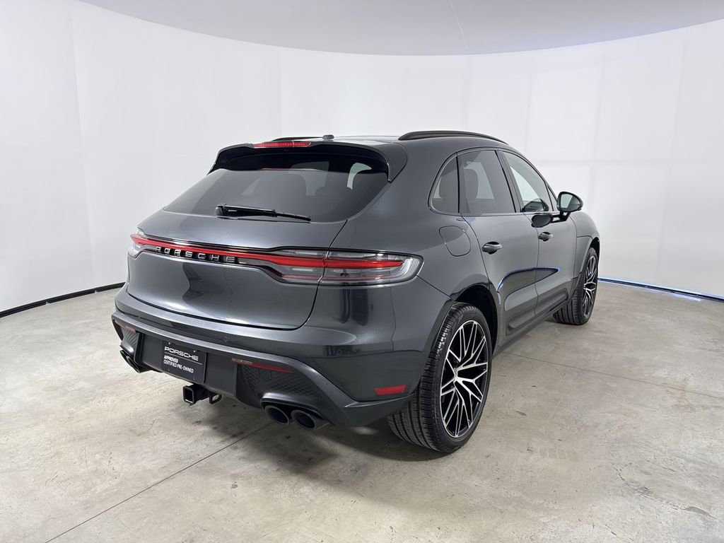 Certified 2024 Porsche Macan Turbo image 7
