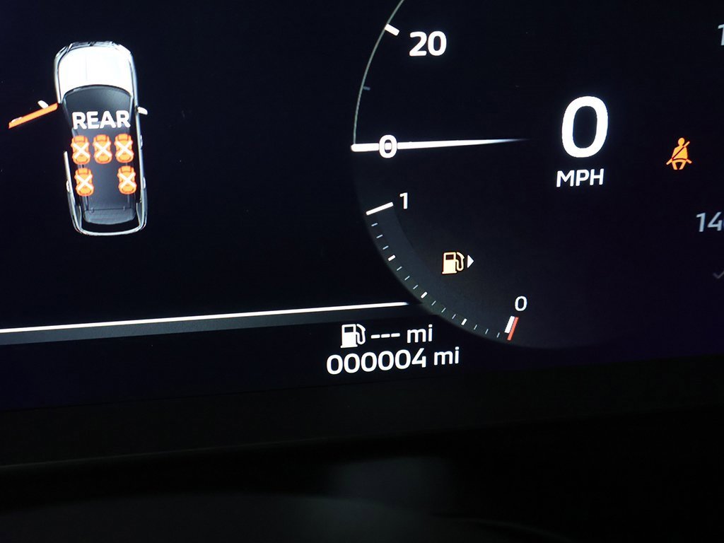 New 2025 Mitsubishi Outlander SE image 42