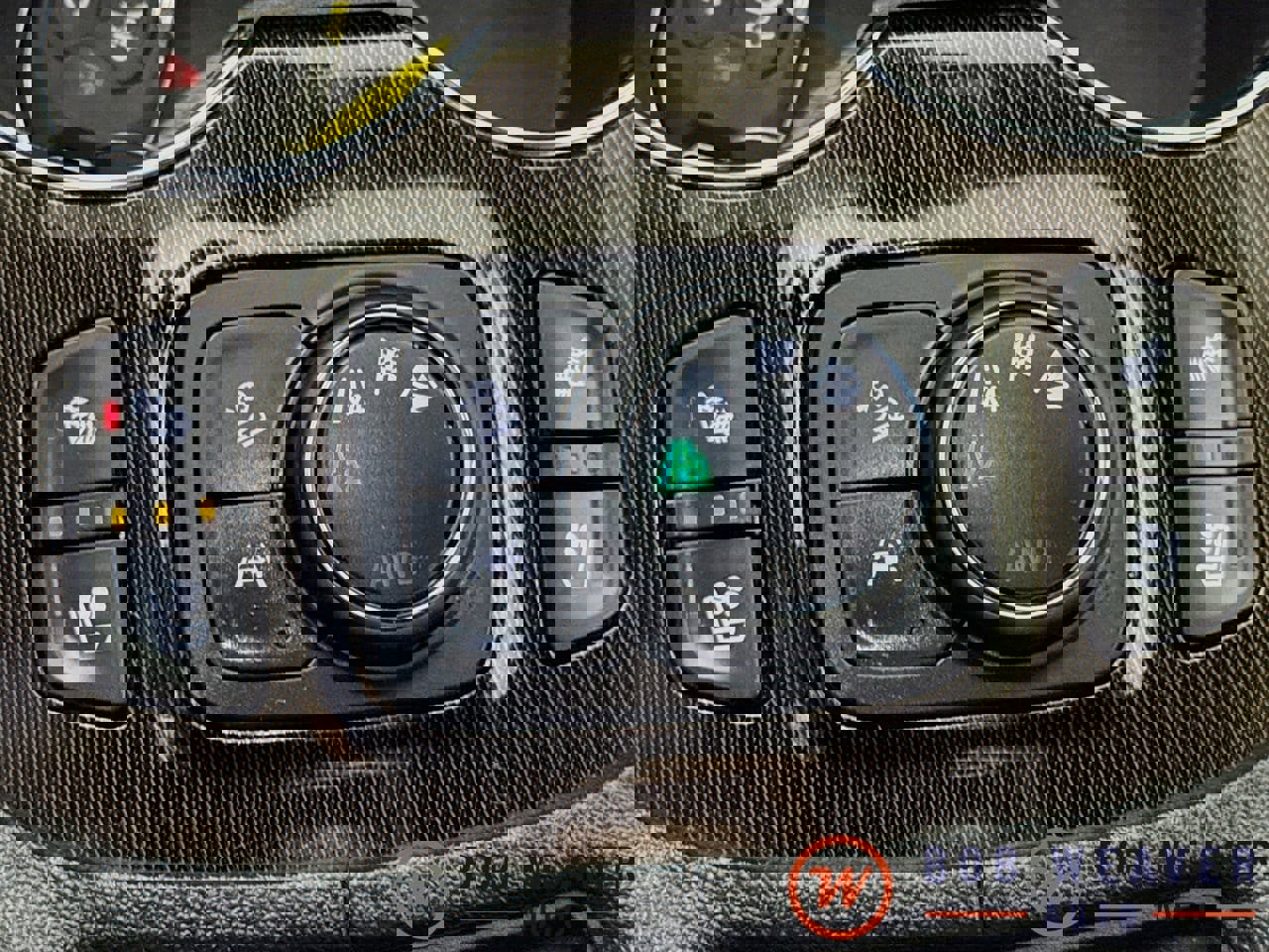 Certified 2023 GMC Acadia AT4 w/ Preferred Package image 21