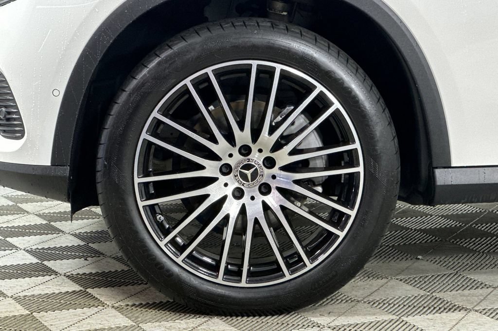 Certified 2024 Mercedes-Benz GLC 300 4MATIC image 34