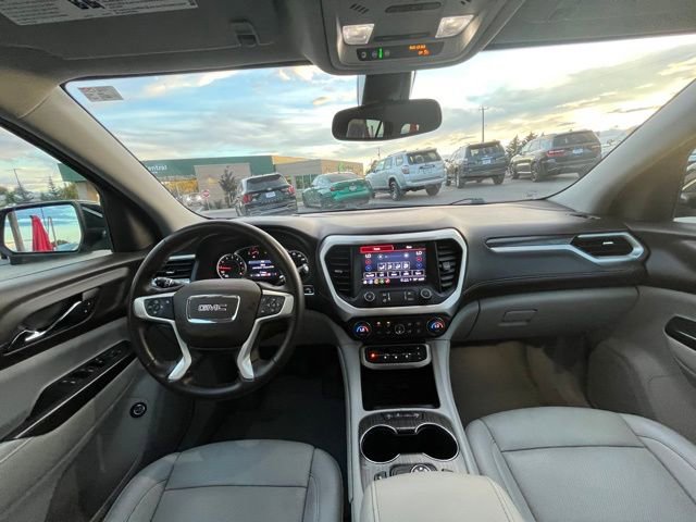 Used 2023 GMC Acadia SLT image 33