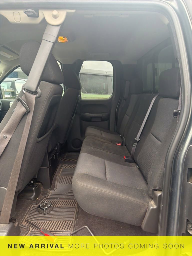 Used 2011 Chevrolet Silverado 2500 LT w/ Interior Plus Package image 11
