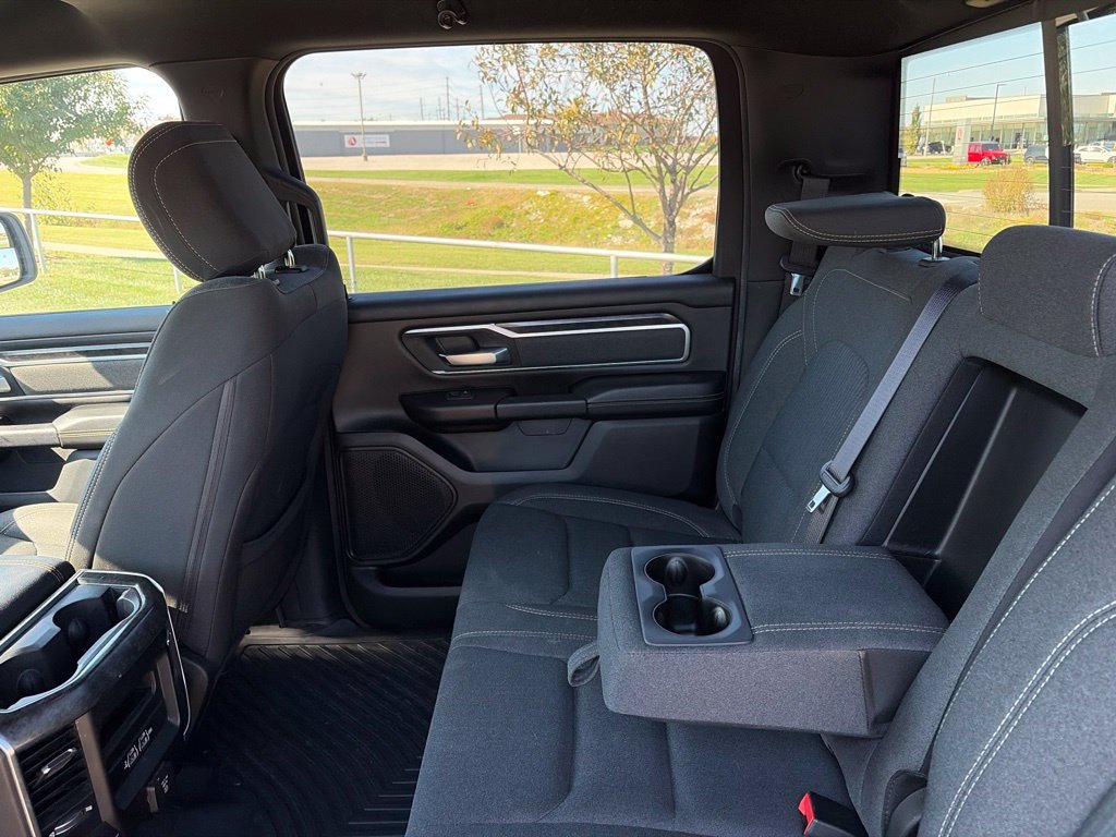 Used 2019 RAM 1500 Big Horn AWD/4WD image 39