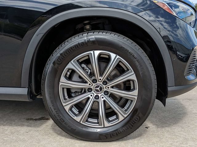 Used 2024 Mercedes-Benz GLC 300 4MATIC image 12