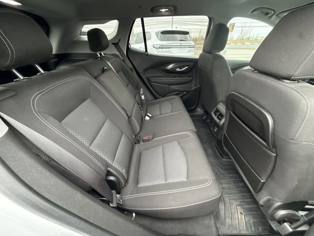 Used 2022 GMC Terrain SLE w/ Driver Convenience Package image 25