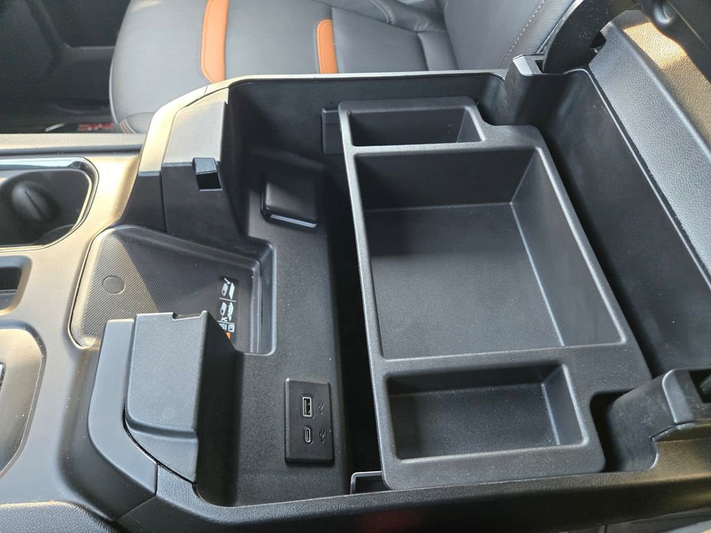 Used 2025 GMC Sierra 1500 AT4 w/ AT4 Preferred Package image 10
