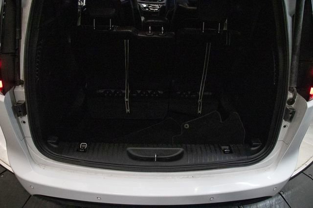 Used 2024 Chrysler Pacifica Select FWD image 14