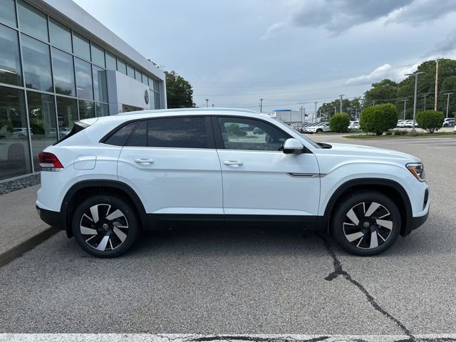 New 2025 Volkswagen Atlas Cross Sport SE image 8