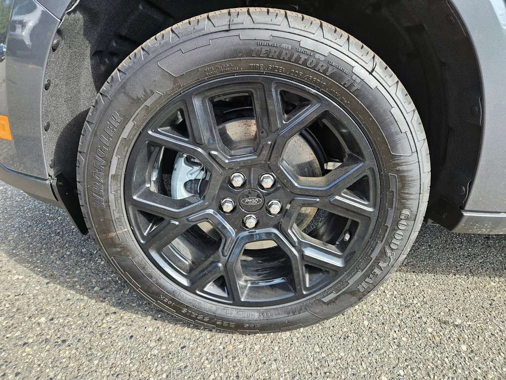 New 2026 Ford Maverick Lariat w/ Black Appearance Package AWD/4WD image 8