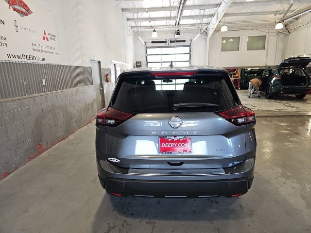 New 2026 Nissan Rogue SV AWD/4WD image 4