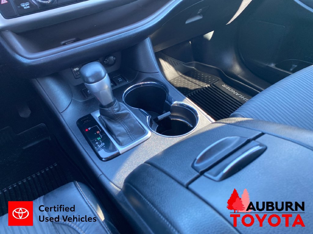 Used 2018 Toyota Highlander Plus AWD/4WD image 15