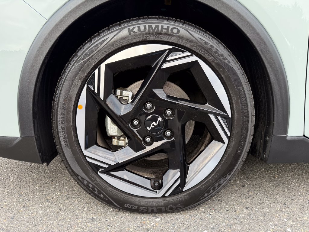 Certified 2025 Kia K4 EX FWD image 9