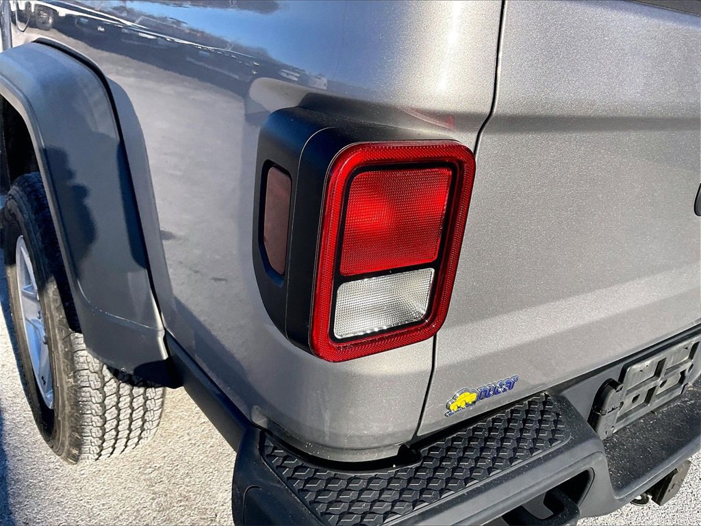 Used 2020 Jeep Gladiator Sport w/ Quick Order Package 24S image 29