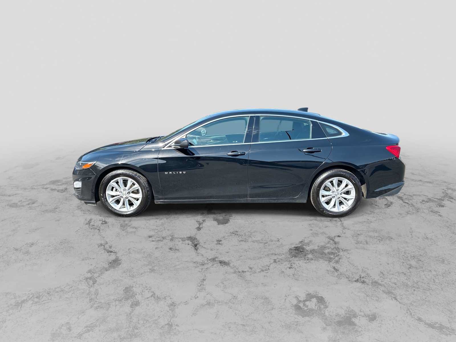 Used 2023 Chevrolet Malibu LT FWD image 5