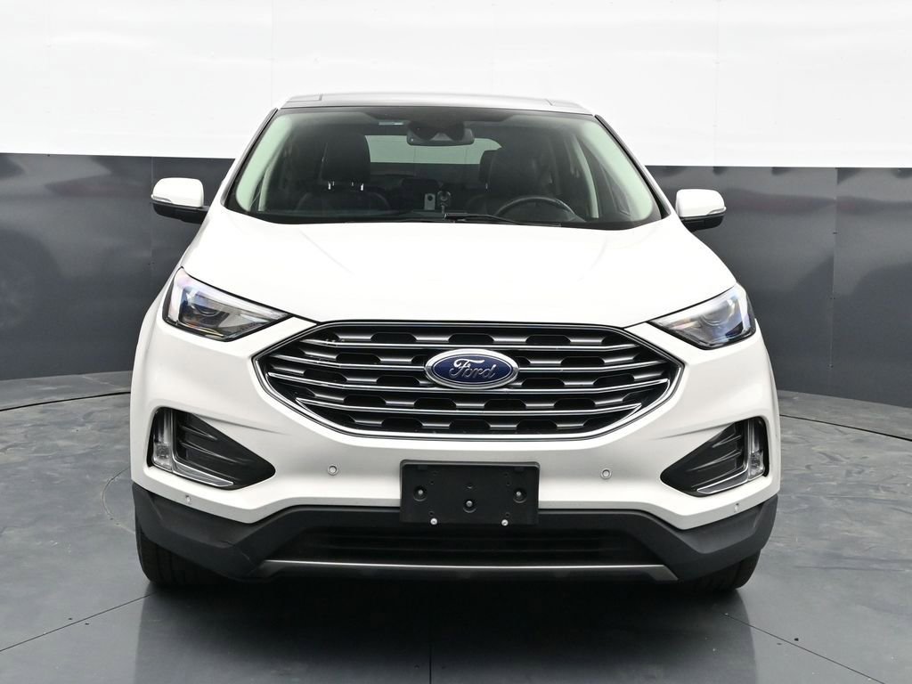 Used 2022 Ford Edge Titanium AWD/4WD image 2
