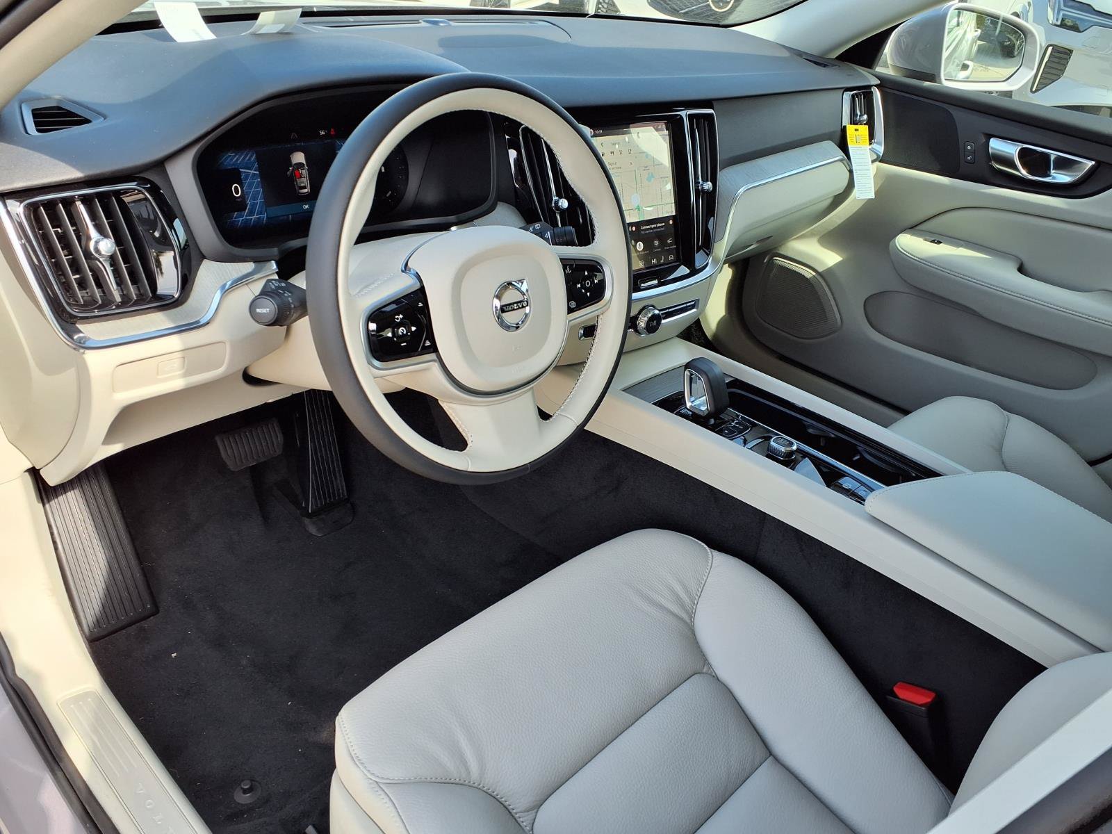 New 2026 Volvo V60 B5 Cross Country Plus w/ Protection Package Premier AWD/4WD image 12