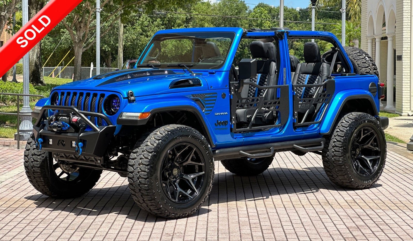 Used 2022 Jeep Wrangler Unlimited Sahara w/ LED Lighting Group AWD/4WD image 1