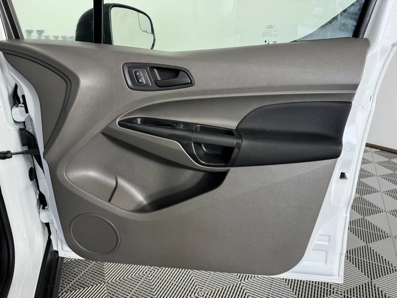 Used 2021 Ford Transit Connect XL FWD image 23