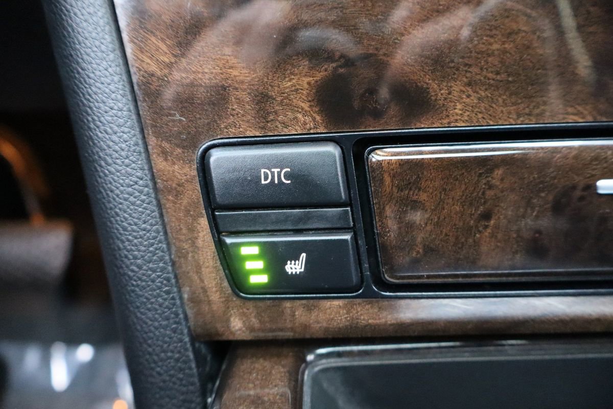 Used 2010 BMW 535i xDrive Wagon image 19