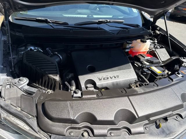 Used 2021 Chevrolet Traverse RS FWD image 38