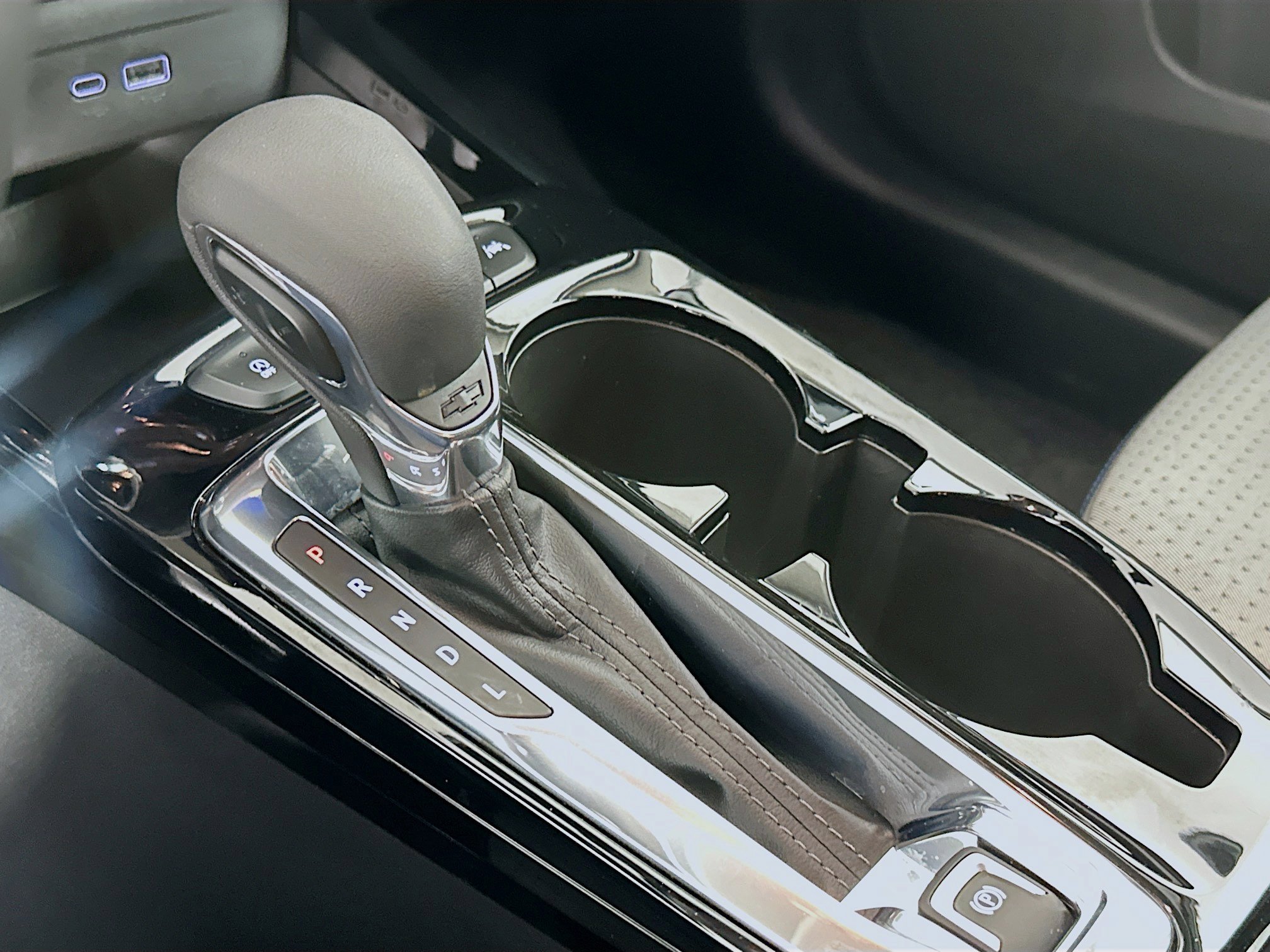 Used 2025 Chevrolet Trax LT w/ LT Convenience Package image 23