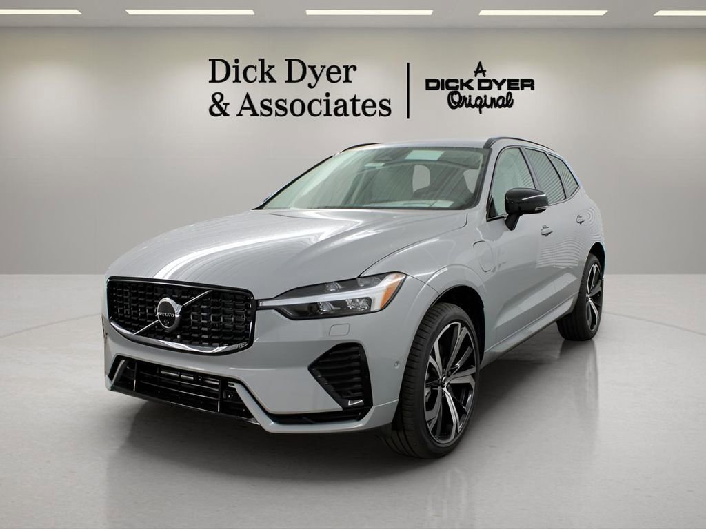 New 2025 Volvo XC60 T8 Ultra w/ Protection Package Premier image 7