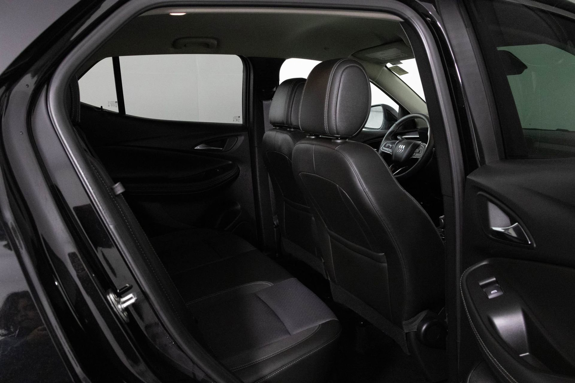 Used 2025 Buick Encore GX Preferred image 36