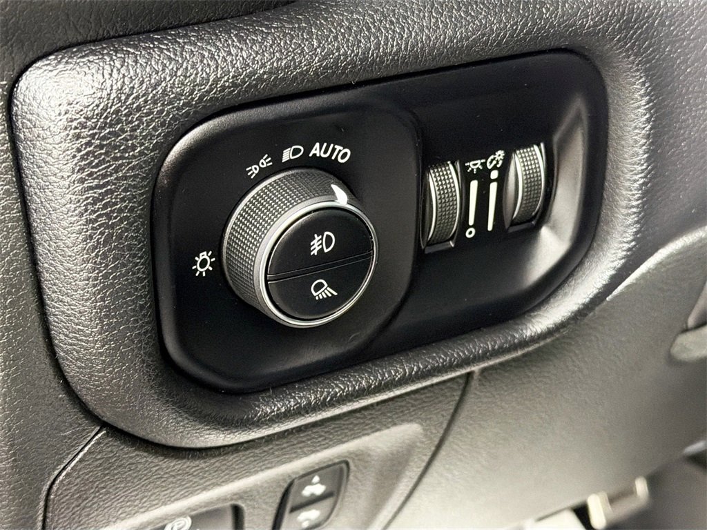 Used 2022 RAM 1500 Rebel w/ G/T Package image 10