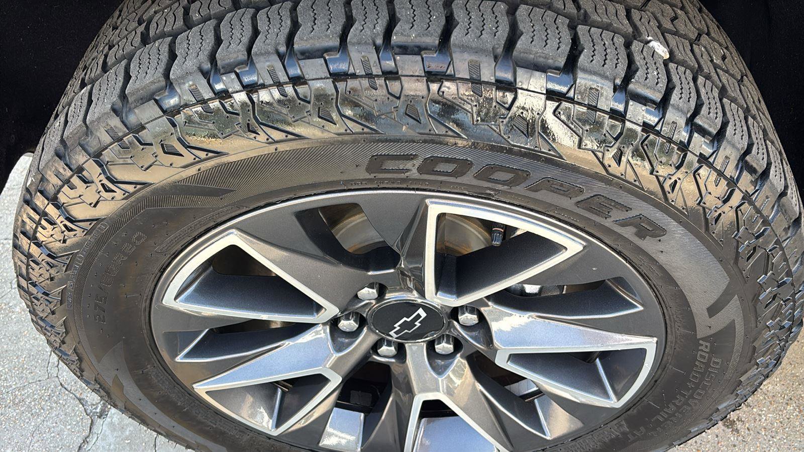 Used 2021 Chevrolet Tahoe Z71 w/ Luxury Package image 12