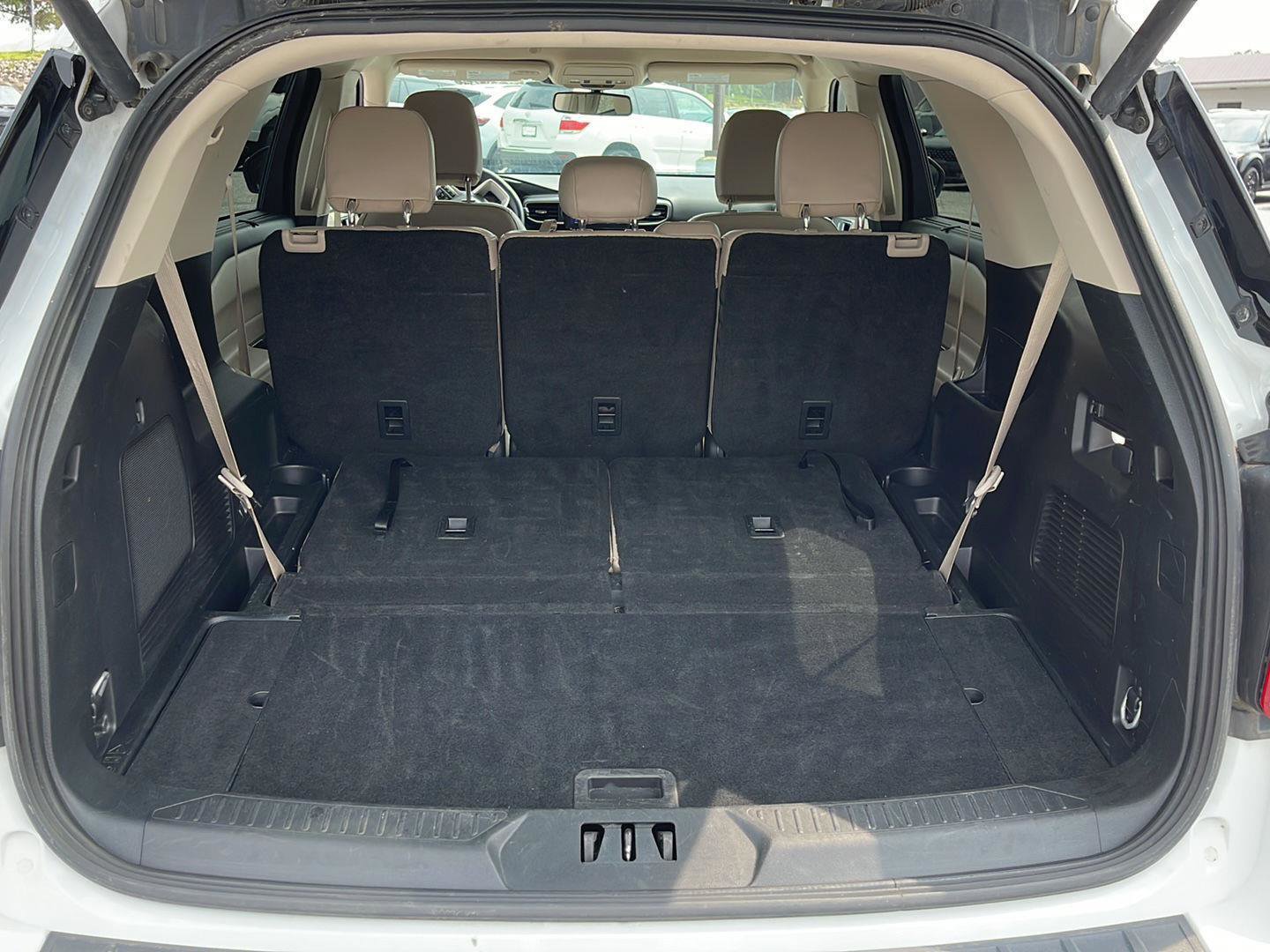 Used 2023 Ford Explorer Limited image 8