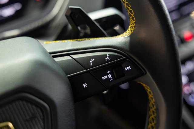 Used 2023 Lamborghini Urus Performante image 45