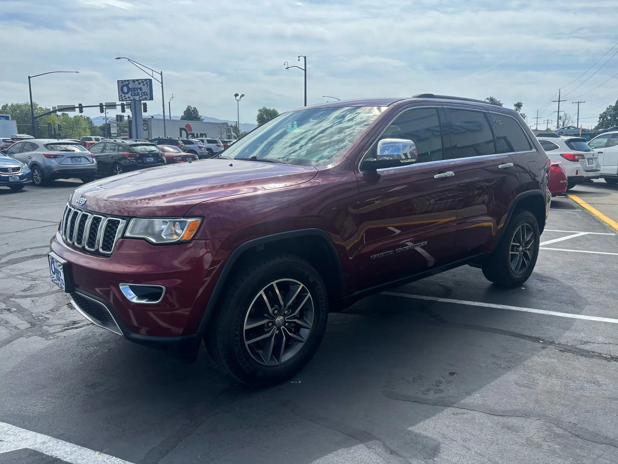 Used 2018 Jeep Grand Cherokee Limited image 3