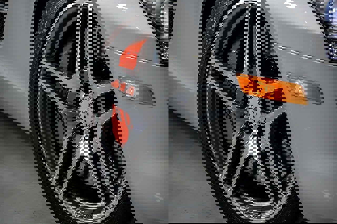 Used 2012 Mercedes-Benz SLS AMG Roadster image 4