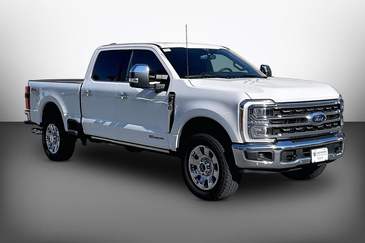 Used 2025 Ford F250 King Ranch w/ Chrome Package AWD/4WD image 2