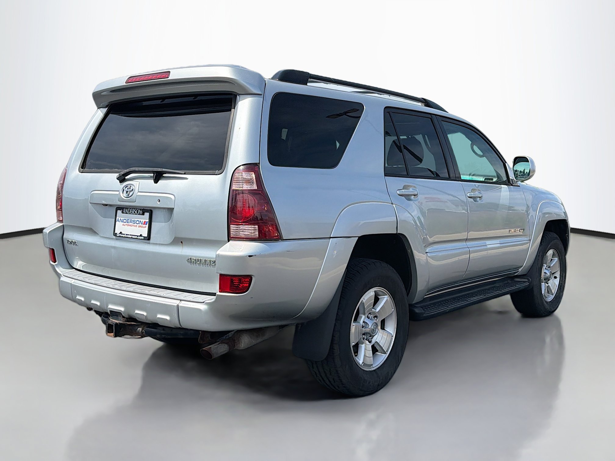 Used 2005 Toyota 4Runner Limited AWD/4WD image 2