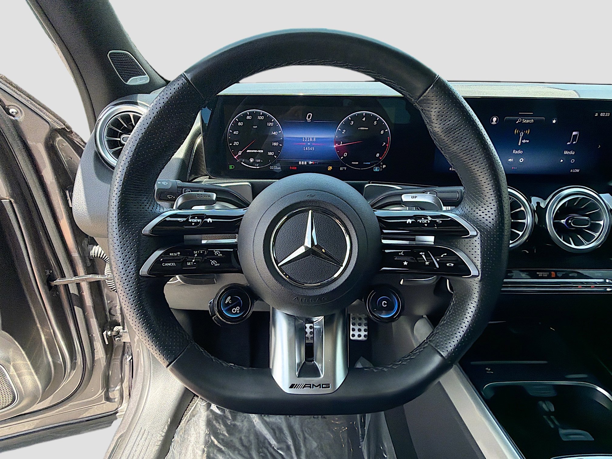 Used 2025 Mercedes-Benz GLB 35 AMG 4MATIC image 37