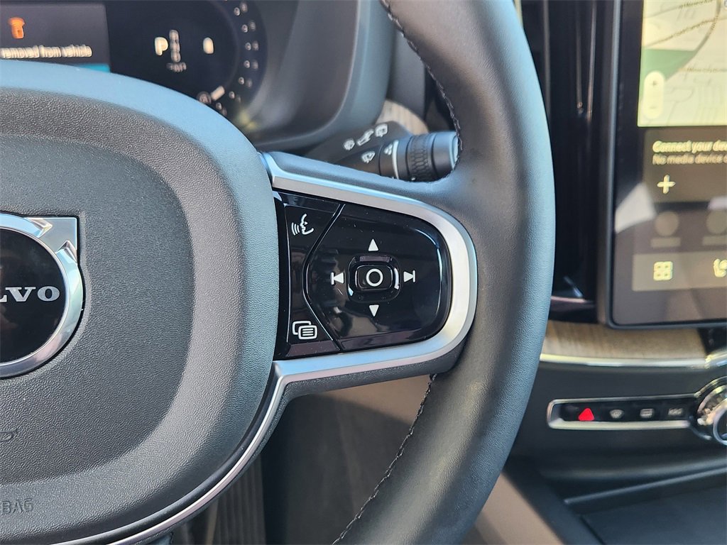 New 2026 Volvo XC60 B5 Plus w/ Protection Package Premier image 9