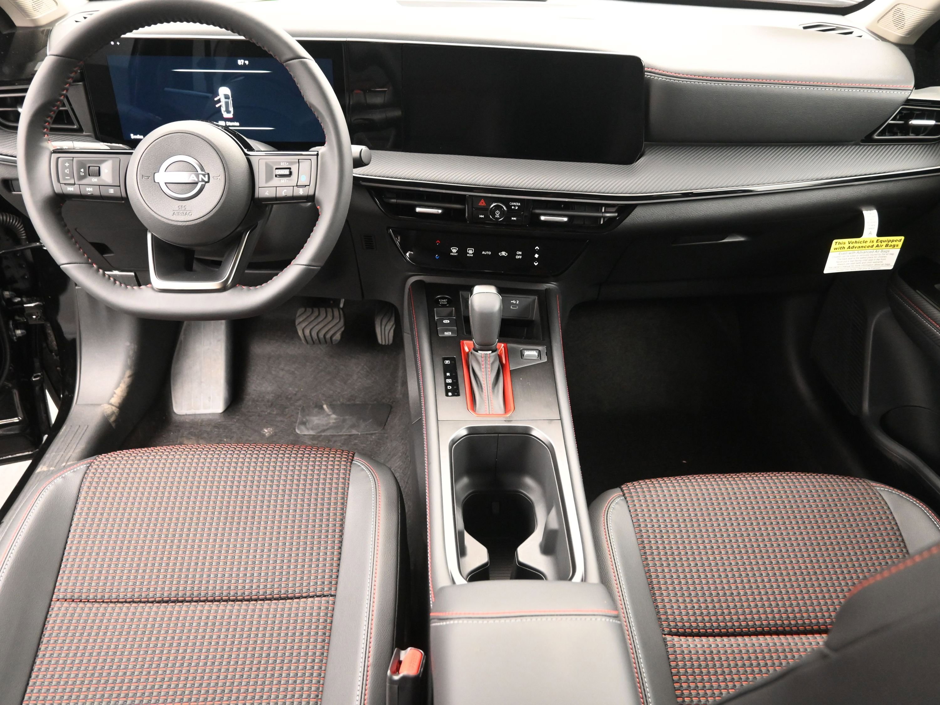 Used 2025 Nissan Kicks SR image 14