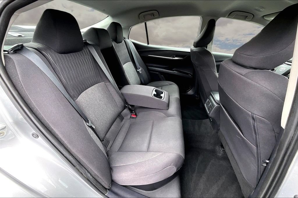 Used 2025 Toyota Camry LE FWD image 25