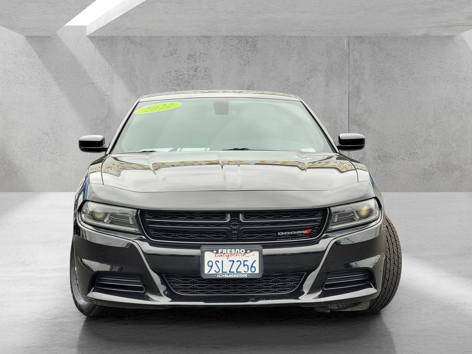 Used 2022 Dodge Charger SXT w/ Leather Interior Group RWD image 2