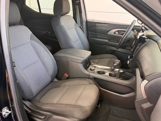 Certified 2023 Chevrolet Traverse LT w/ LPO, Cargo Package FWD image 15