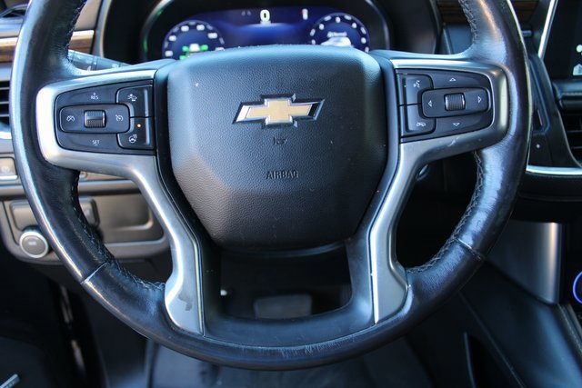 Used 2023 Chevrolet Suburban Premier image 13