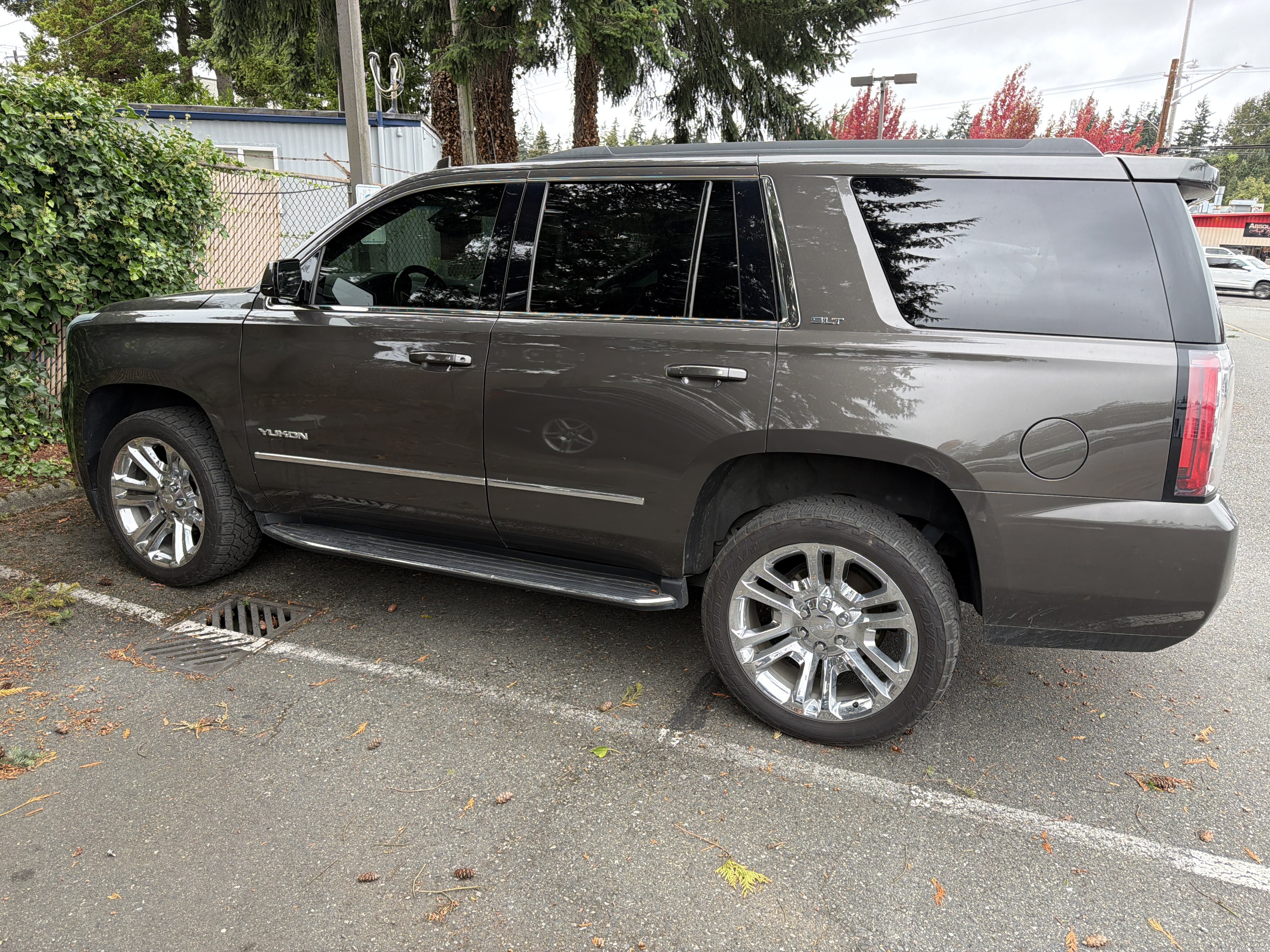 Used 2019 GMC Yukon SLT w/ Premium Edition