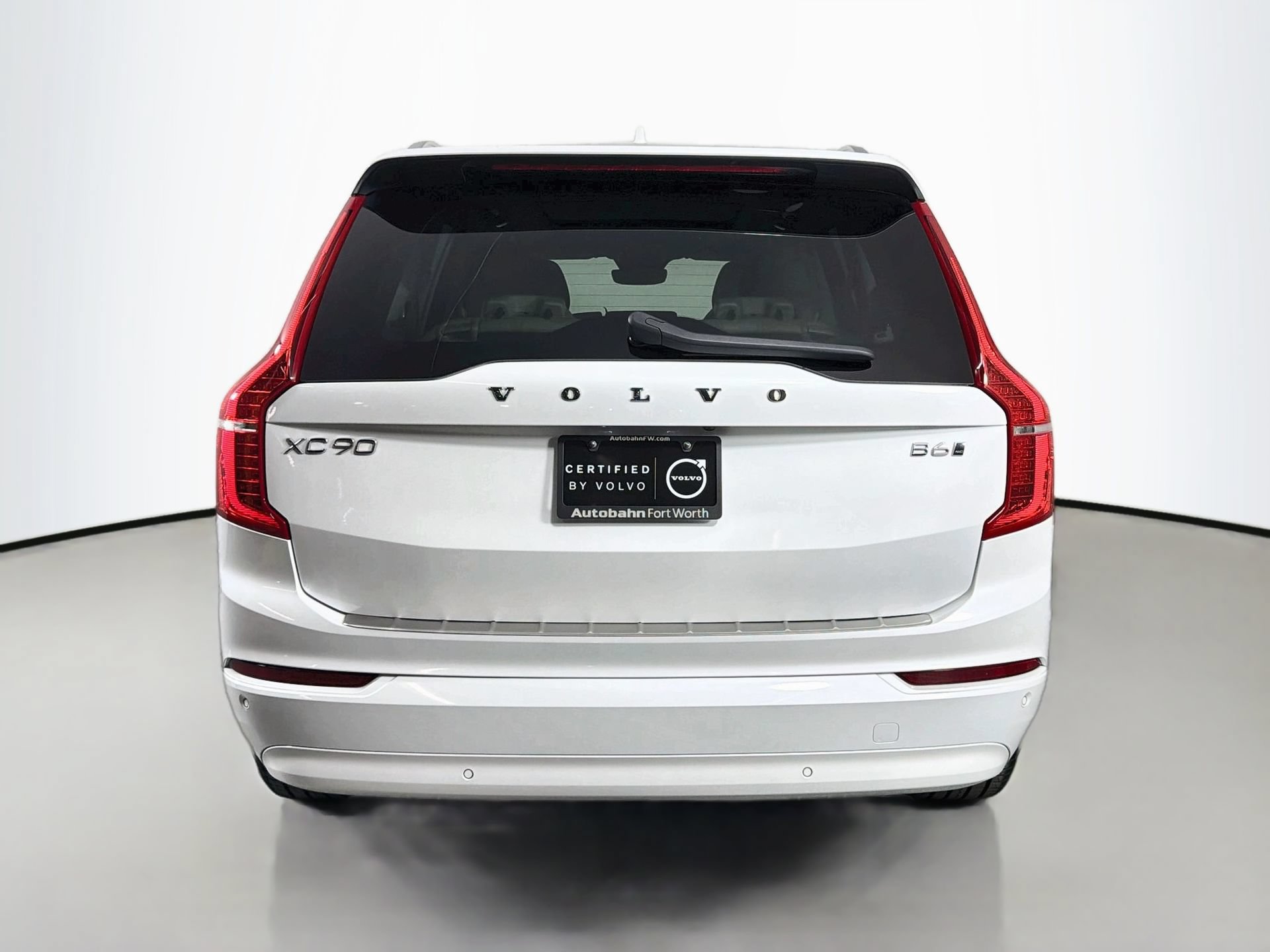 Certified 2023 Volvo XC90 B6 Core w/ Protection Package Premier AWD/4WD image 7